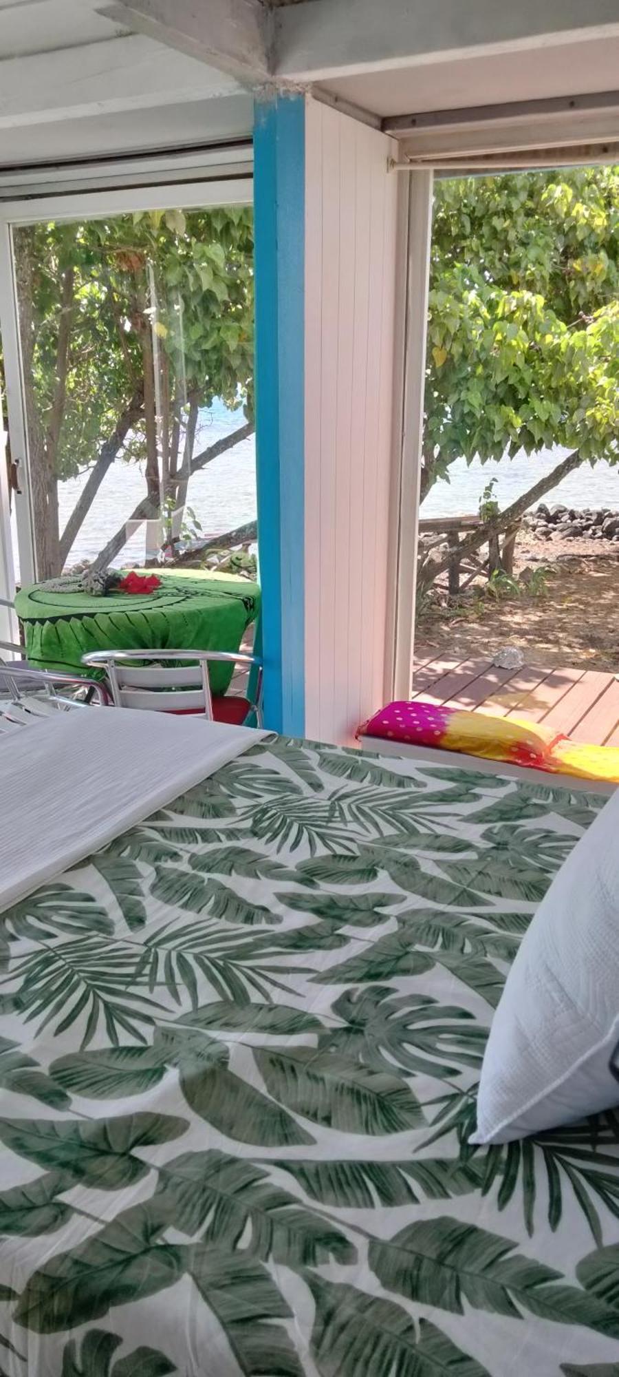 Bungalow Vue Lagon 180 Degre, La Maison Bleue Moorea Exteriör bild