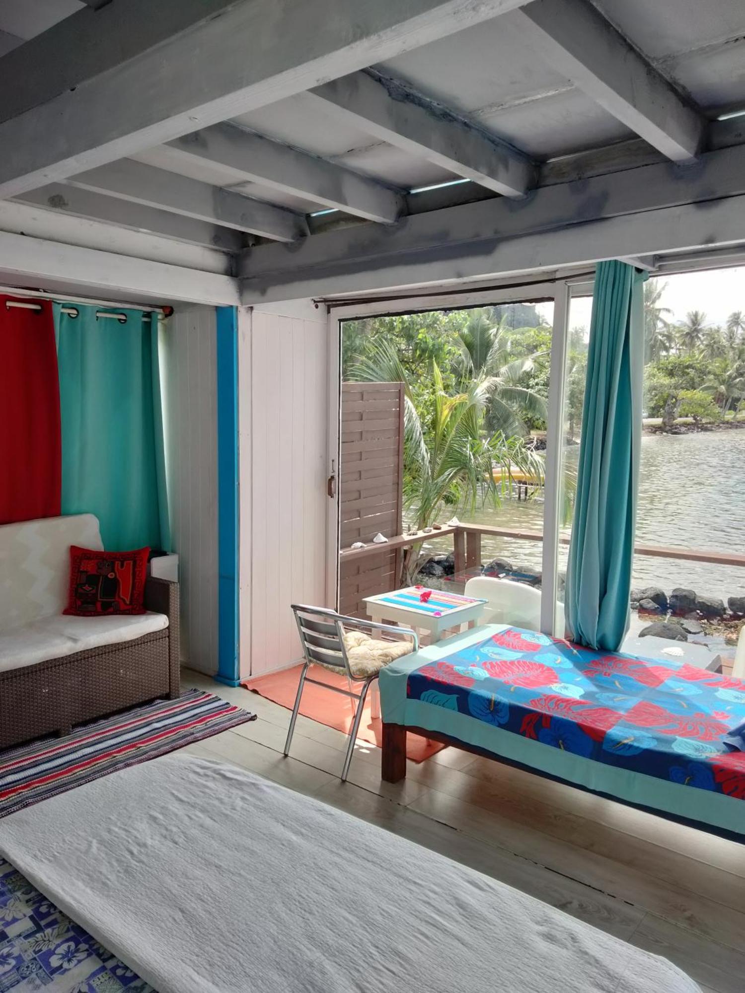 Bungalow Vue Lagon 180 Degre, La Maison Bleue Moorea Exteriör bild