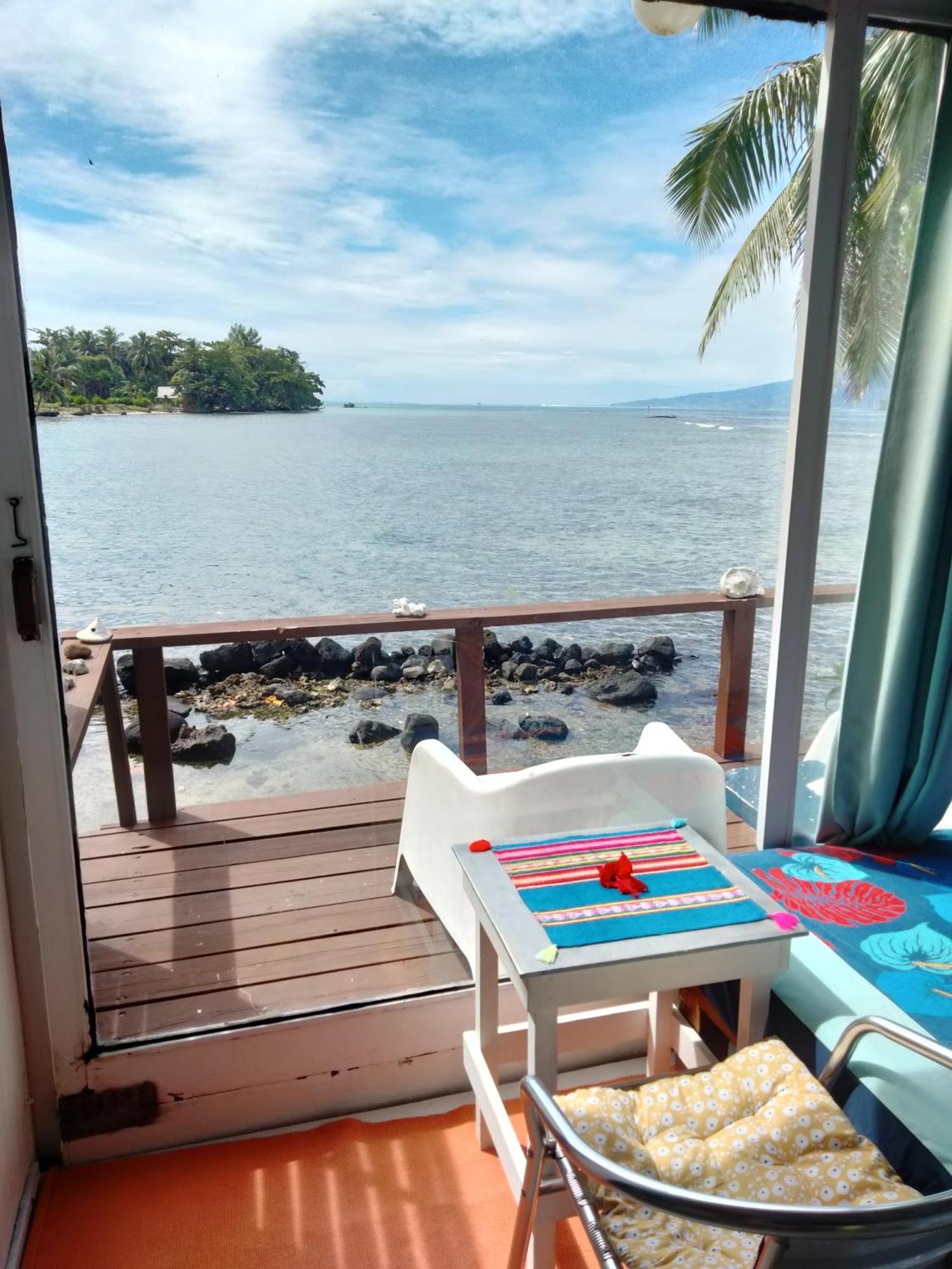 Bungalow Vue Lagon 180 Degre, La Maison Bleue Moorea Exteriör bild